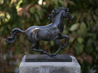 Bronzen beeld Paard op voet / bruin 30x12x38cm