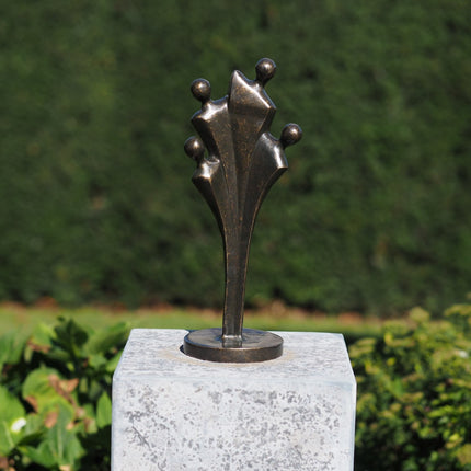 Bronzen beeld Moderne familie van 4  h 33cm 33x11x11cm