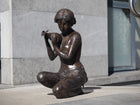 Bronzen beeld Knielende vrouw met kruik (fontein) 72x30x45cm