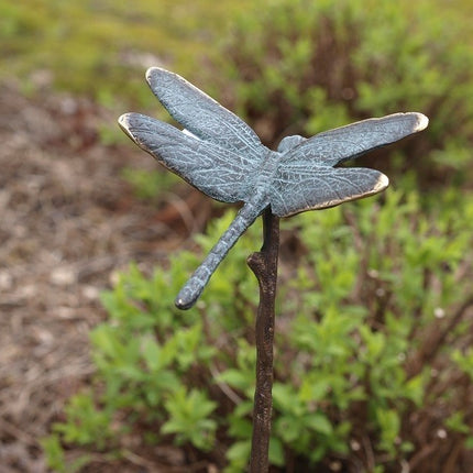 Bronzen beeld Kleine libelle op stok 60x10x10cm
