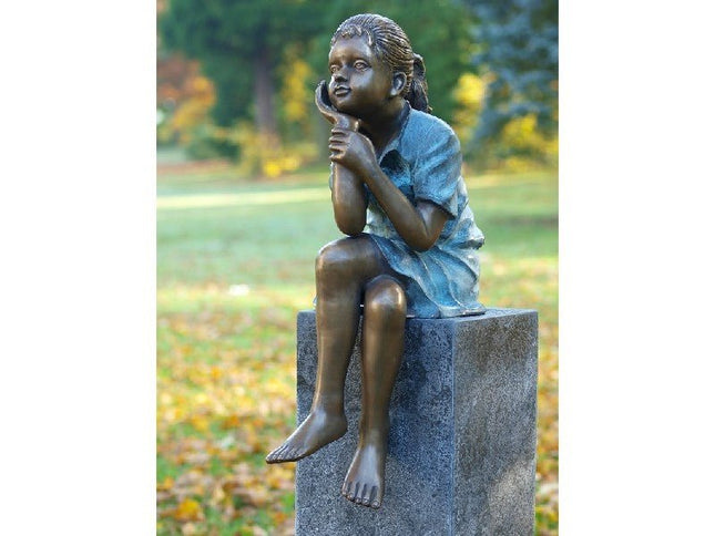 Bronzen beeld Zittend meisje 64x22x30cm - Doika - Bronzen beeld - Doika - 5410807006399 - AN0639BR-V