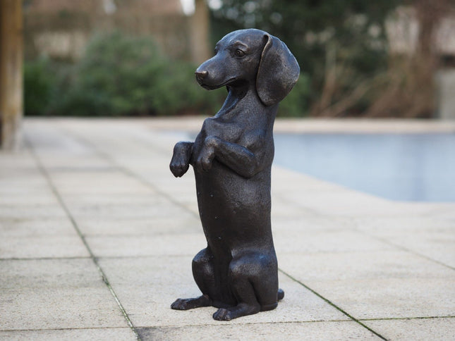 Bronzen beeld Zittende Tekkel 52x16x24cm - Doika - Bronzen beeld - Doika - 5410807014646 - B1464